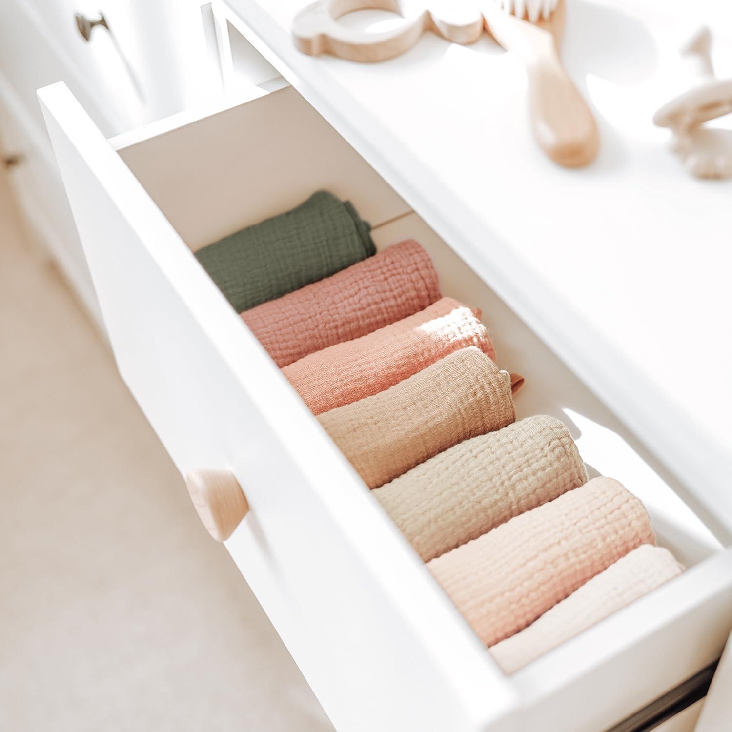 imageKonssy 7Pack Soft Cotton Face Wash Cloths Reusable Absorbent Washcloths for Sensitive Skin Facial Makeup Remover Towels for Women 11 x 11 InchGreen